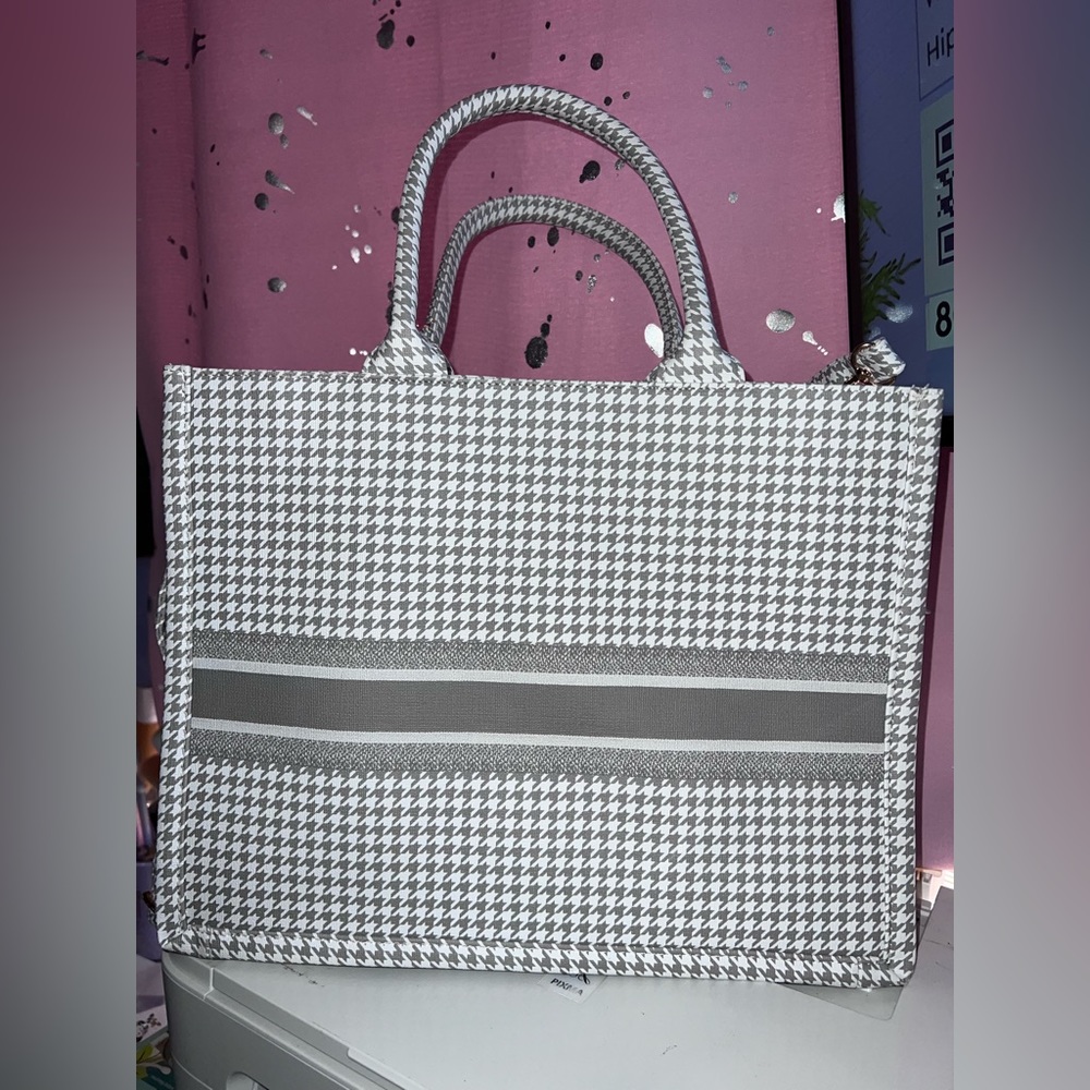 Gray Houndstooth Tote Bag - Classic Everyday Carry